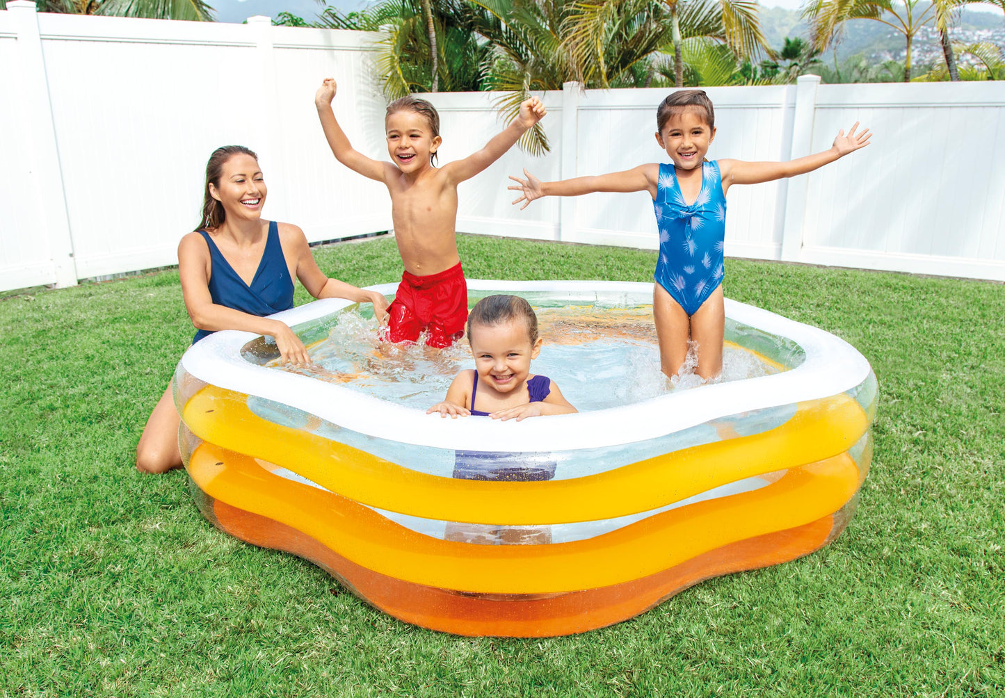 73" x 71" Summer Colours Swim Centerª Pool